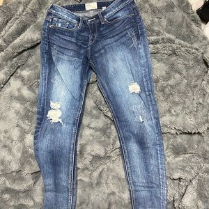 BKE size 29 ripped skinny jeans